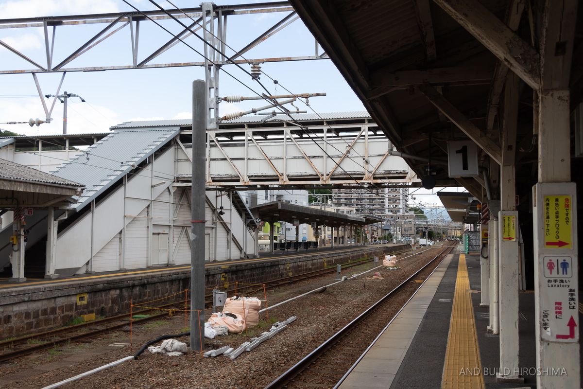 西広島駅再開発 2019.06（Vol.2） 『ひろでん会館』解体 JR仮駅舎 ...