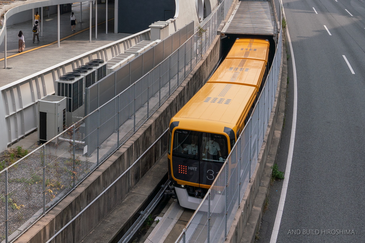 未来のデザイン！ アストラムラインの新型車両7000系が運行開始！ | AND BUILD HIROSHIMA